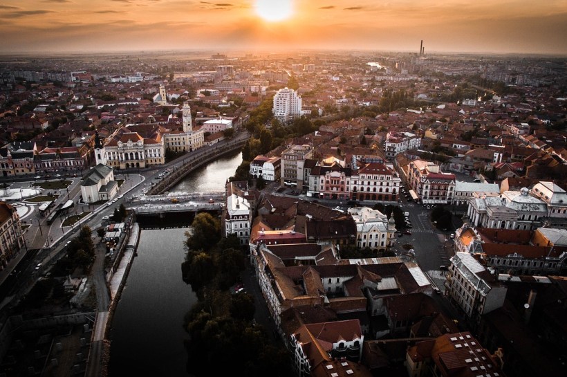 Romania's manufacturing sector moved closer to stabilisation in May, according to the latest BCR Romania Manufacturing PMI compiled by S&P Global.