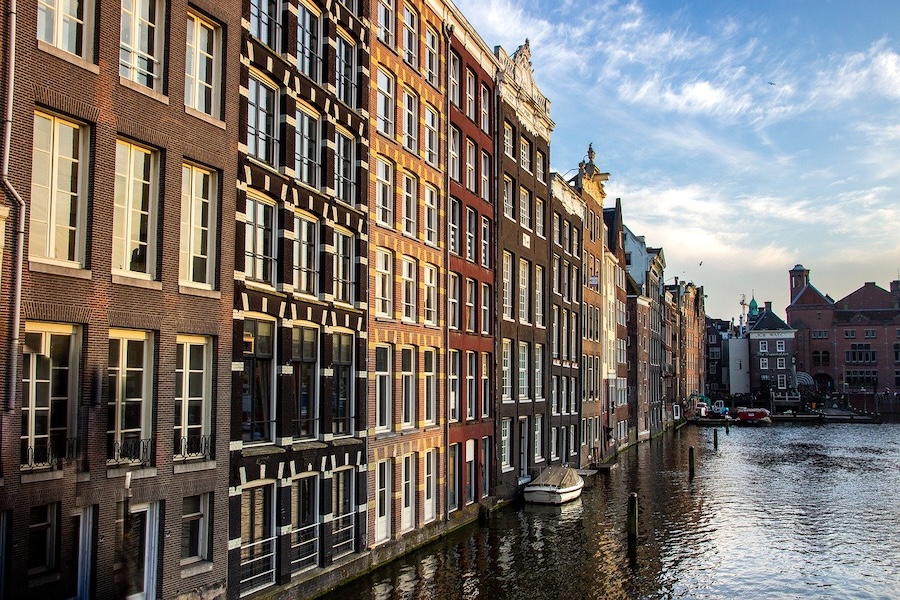 House prices in the Netherlands experienced an increase in October 2024, with the cost of existing owner-occupied dwellings rising by 11.5% compared to the same month a year previous, according to Statistics Netherlands (CBS).