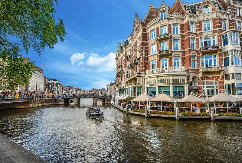 The economic picture in the Netherlands was slightly more negative in November, compared to October, according to the latest CBS Business Cycle Clock from Statistics Netherlands.