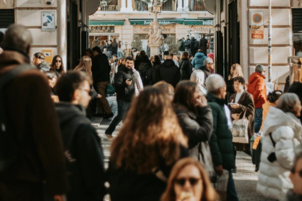 Spain's services sector ended 2024 on a high, boosted by new business and market recovery after the flooding that hit many areas of the country earlier in the year.