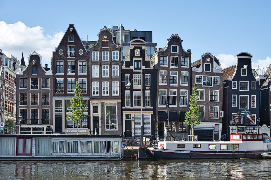 While wealth inequality has decreased in the Netherlands in recent years, the wealthiest 10% of households still control 56% of the nation's wealth, new data from Statistics Netherlands (CBS) has found.