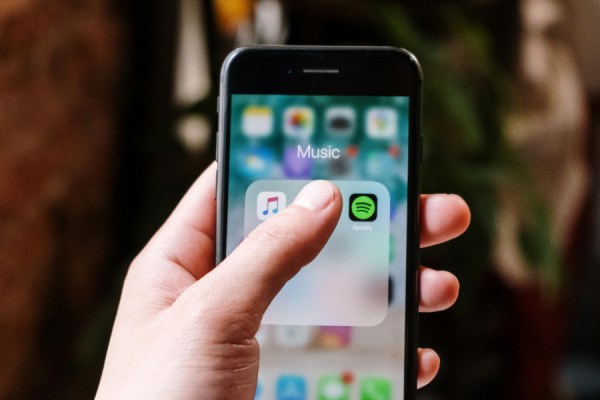 Music streaming services are becoming increasingly popular, with some 236 billion streams listened to last year, new research by GfK Entertainment and Bundesverband Musikindustrie (BVMI) has revealed.