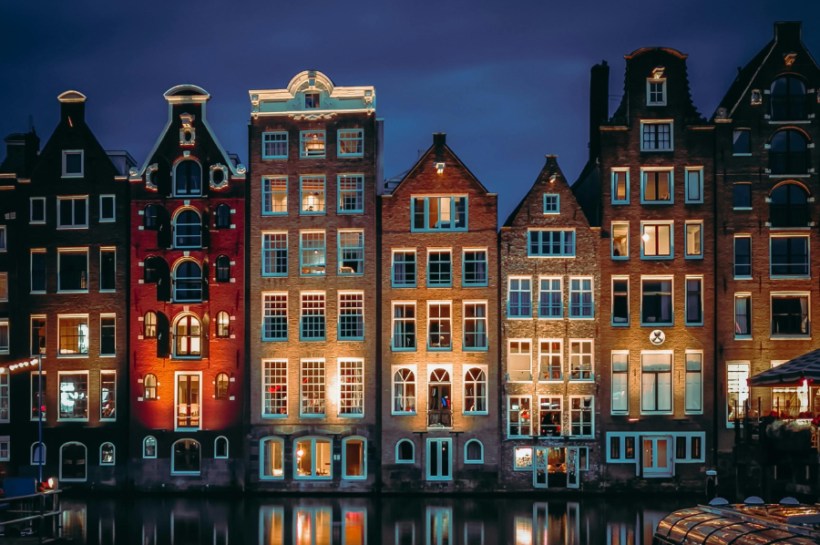 The average transaction price for an owner-occupied home in the Netherlands stood at €480,000 last year, according to new data from Statistics Netherlands (CBS) and the Netherlands’ Cadastre, Land Registry and Mapping Agency (Kadaster).