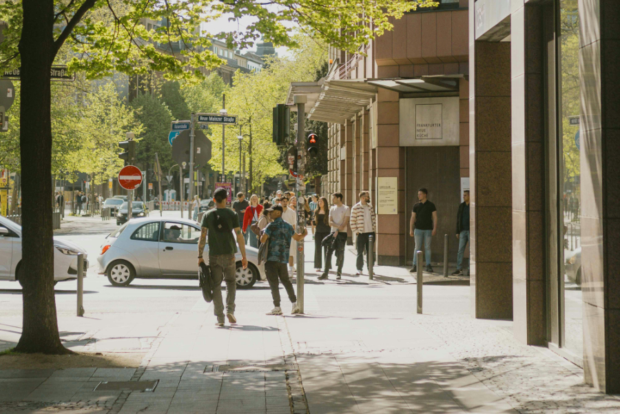Full-time employees in Germany worked an average of 40.2 hours per week in 2024, in line with the EU average of 40.3 hours, new data from the Federal Statistical Office (Destatis) has found.