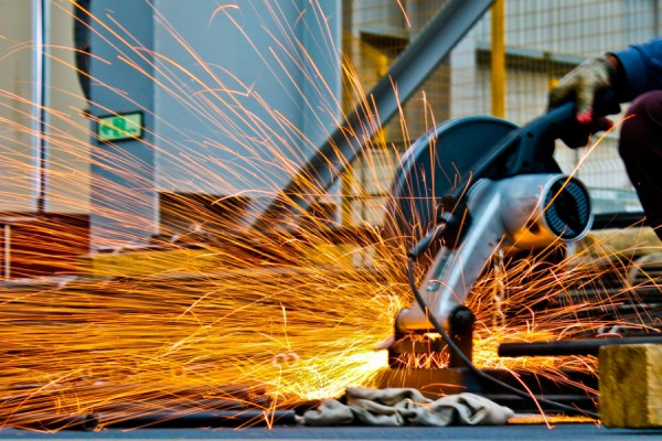 Austria's manufacturing sector reported a slight drop in output in June, after rising in May for the first time in three years, the latest UniCredit Bank Austria Manufacturing PMI report has found.