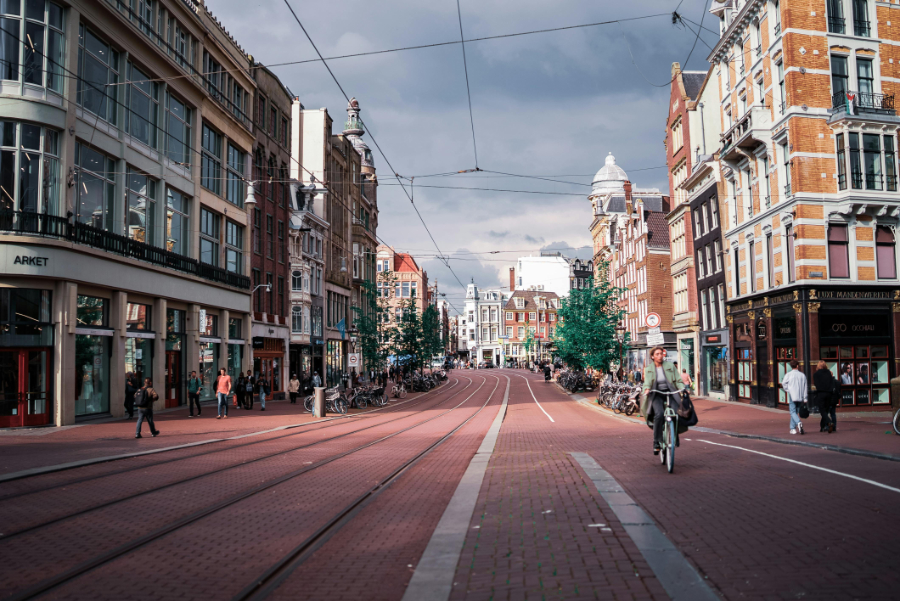 Consumer confidence in the Netherlands reported its second-largest drop on record in April 2026, falling to -44, from -30 the previous month, according to Statistics Netherlands (CBS).