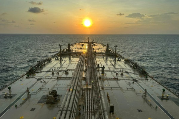 A renewed energy shock linked to the conflict in the Middle East is pushing EU inflation higher, while also weakening consumer and business confidence, the European Commission has said in its Spring 2026 Economic Forecast.