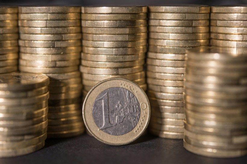 While the structure of government debt varies from country to country across the euro area, the majority of governments continue to hold almost all their debt in the single currency, according to new data from Eurostat.